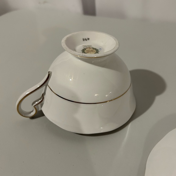 Queen Anne Fine Bone China England - Picture 7 of 11